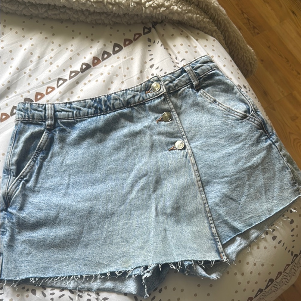 Zara Light Blue Denim Skort with Button Detail